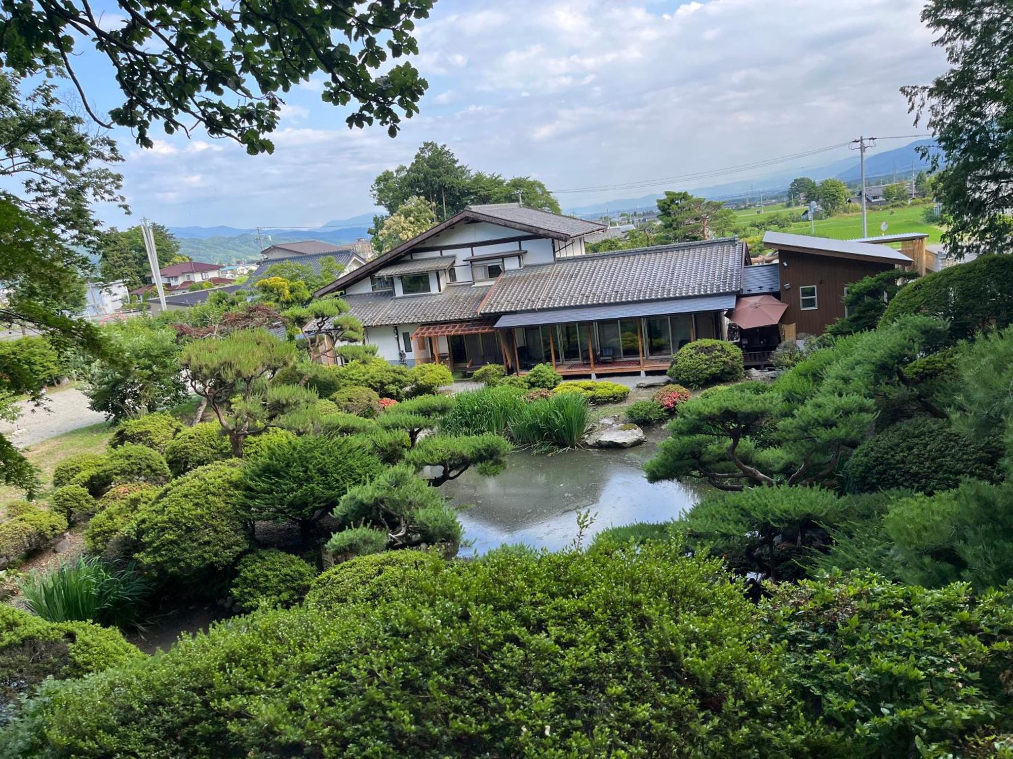離れの宿　かぶろの庭 *